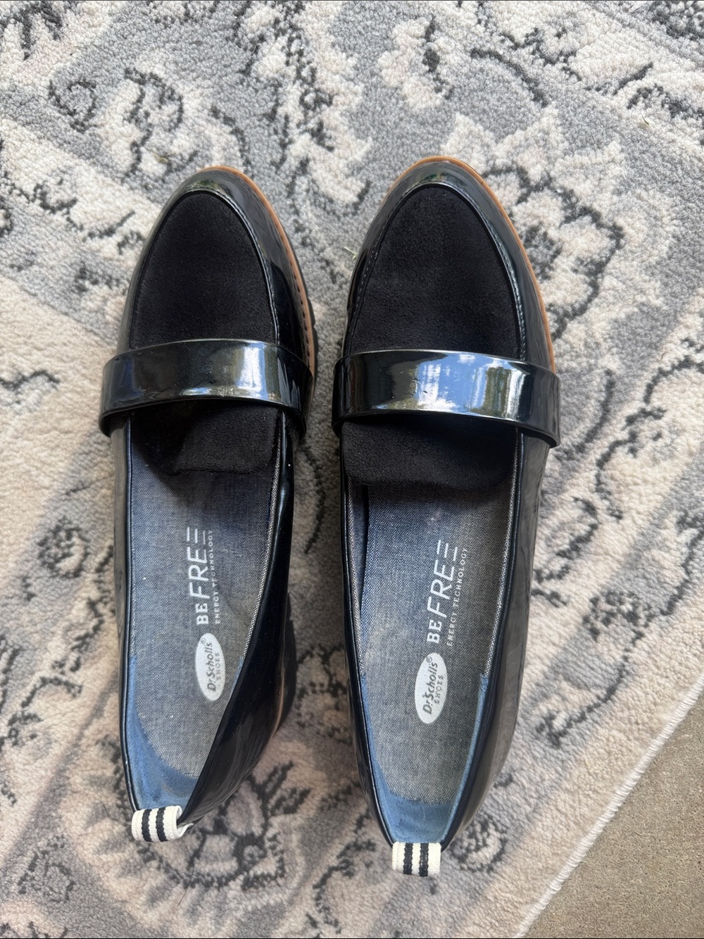 Dr. Scholl's BE FREE Black Patent and Suede Loafers 6.5 M Energy Tegnology